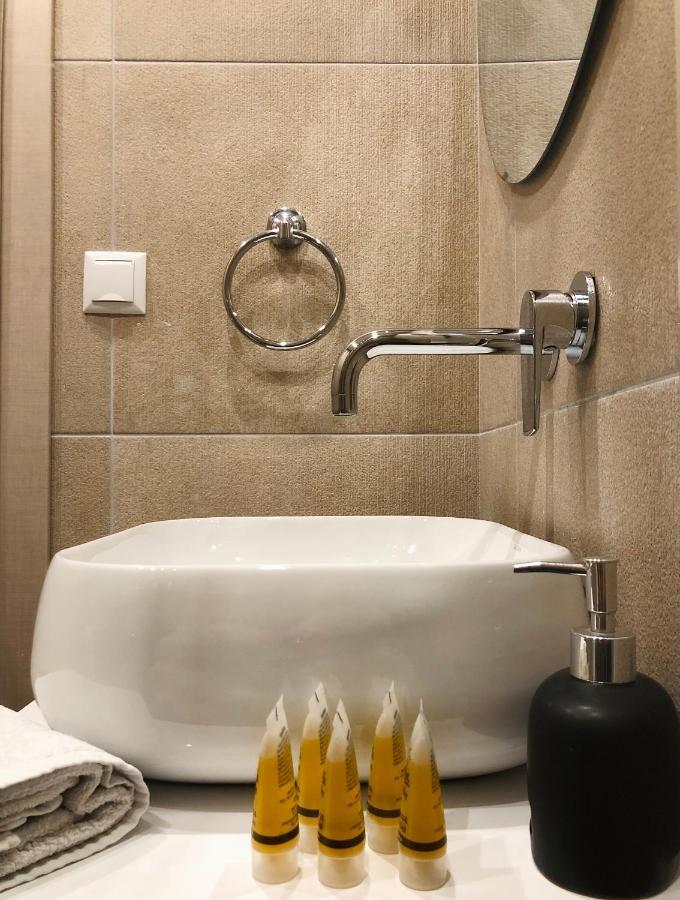 J Villara'S Luxury Suites Θεσσαλονίκη Εξωτερικό φωτογραφία